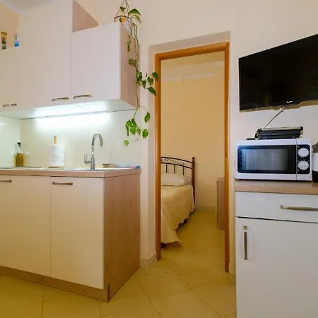 Uliveto Apartment