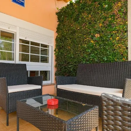 Uliveto Apartment *